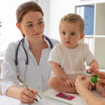 copil la pediatru vindecadai